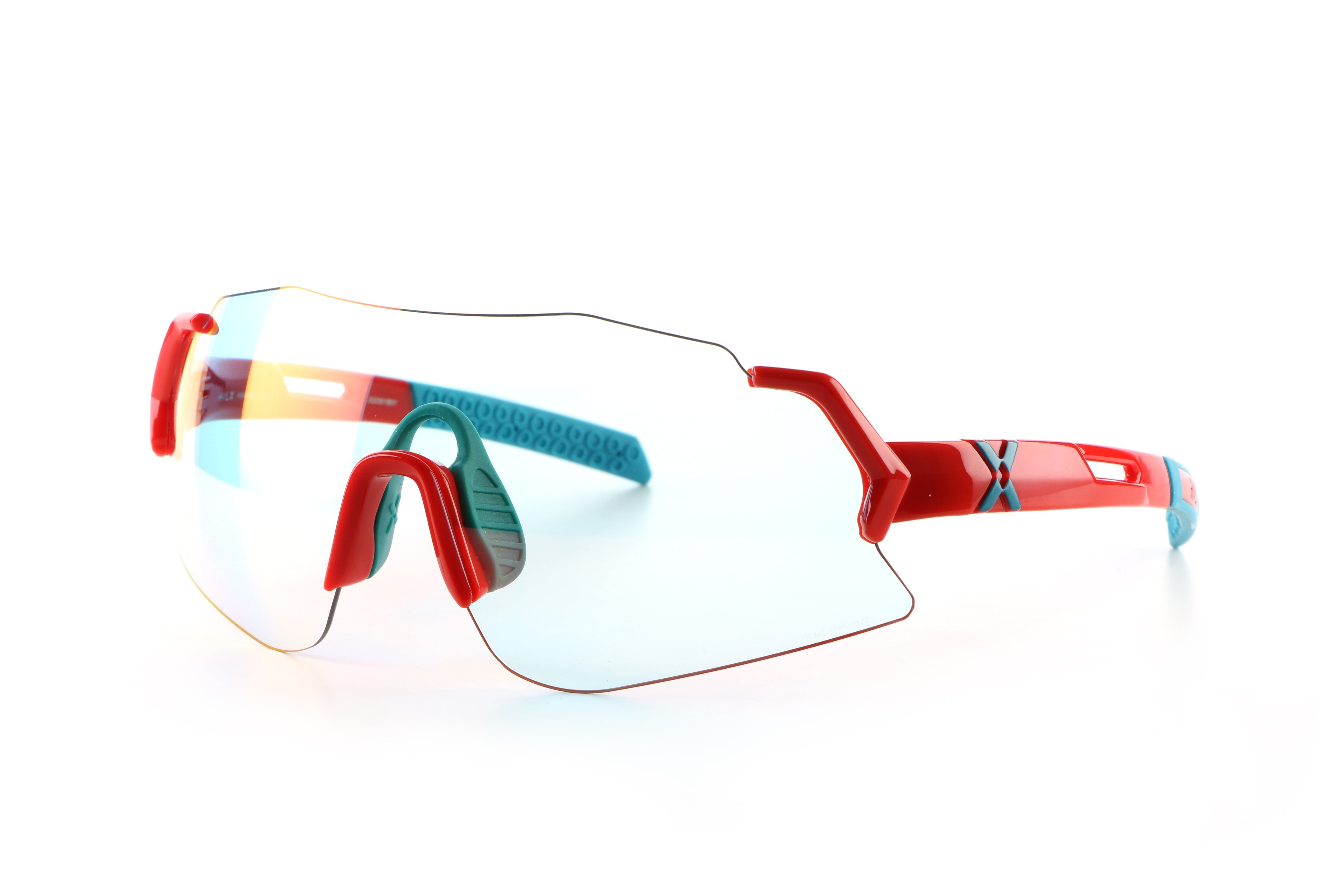 Savage 2.0 - Shiny Red / Blue with Photochromic Red Mirror Lens